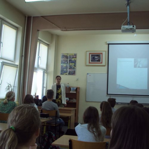 POLICJANCI UCZESTNICZYLI W TYGODNIU BEZPIECZNEGO INTERNETU W OLSZTYŃSKIEJ PODSTAWÓWCE