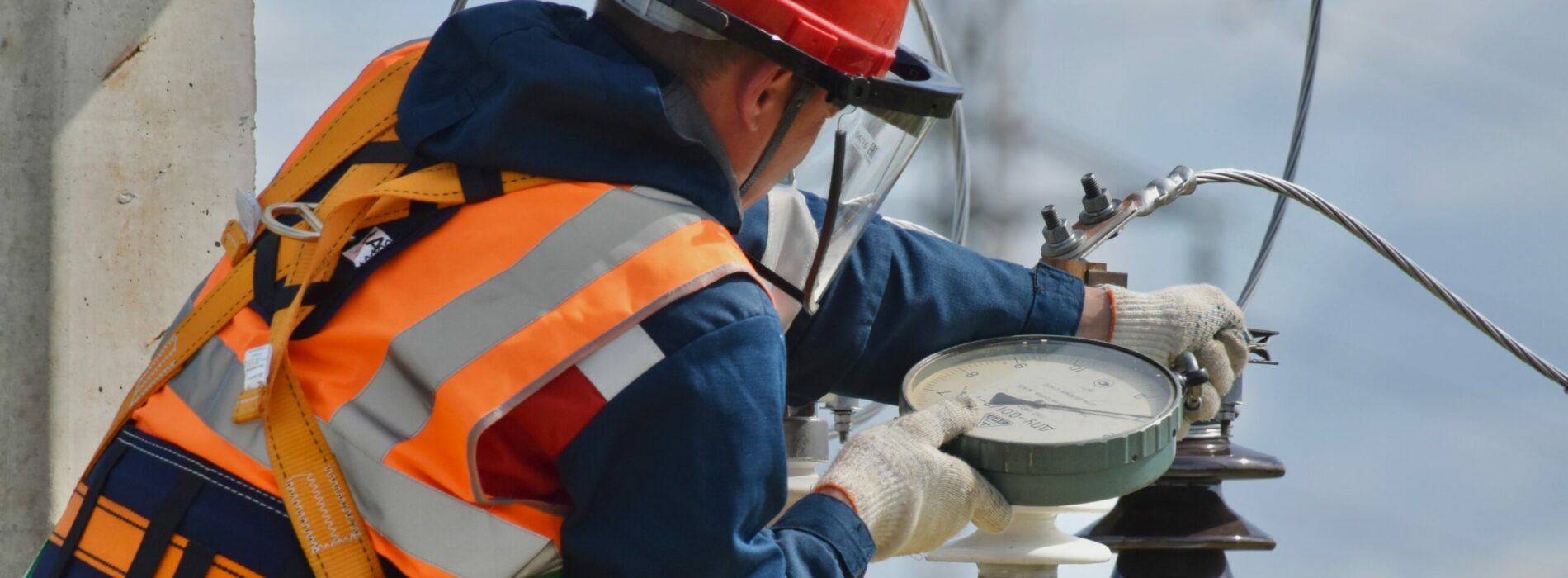 Elektryk – gdzie we Wrocławiu można znaleźć specjalistę od instalacji elektrycznych ?